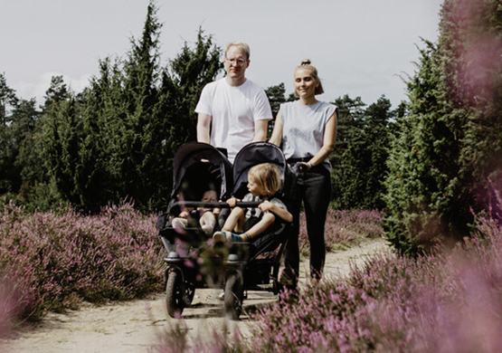 Geschwisterkinderwagen der Firma TFK