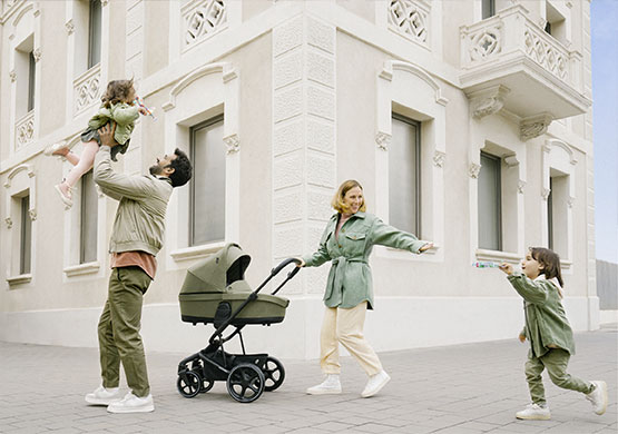Produktbild: Geschwisterkinderwagen der Firma "easywalker"