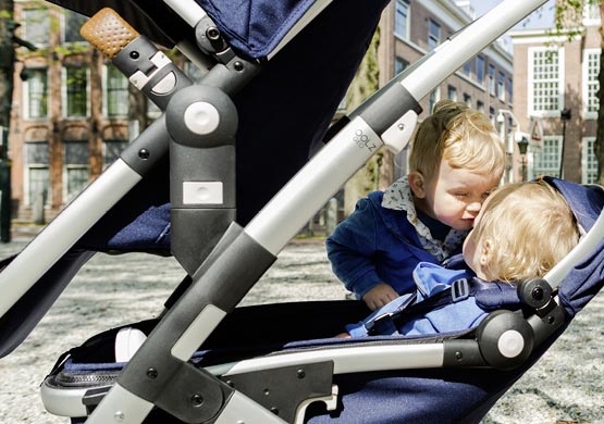 Produktbild: Geschwisterkinderwagen der Firma "Joolz"